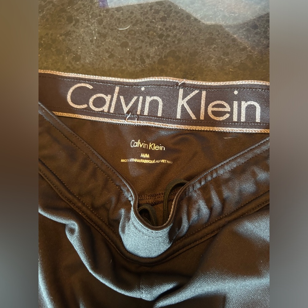 Calcin Klein - Picture 2 of 2
